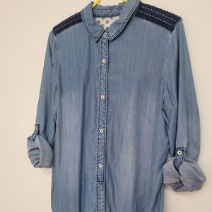 HOLDING HORSES 100% Tencel button up shirt